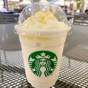 瀬戸内レモンケーキフラペチーノ